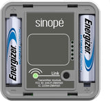 Sinope WL4200S water leak detector - inside view with batteries