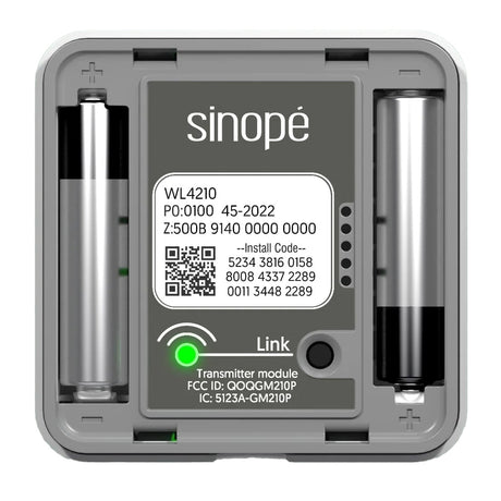 Sinopé WL4210 smart water detector - inside view with batteries